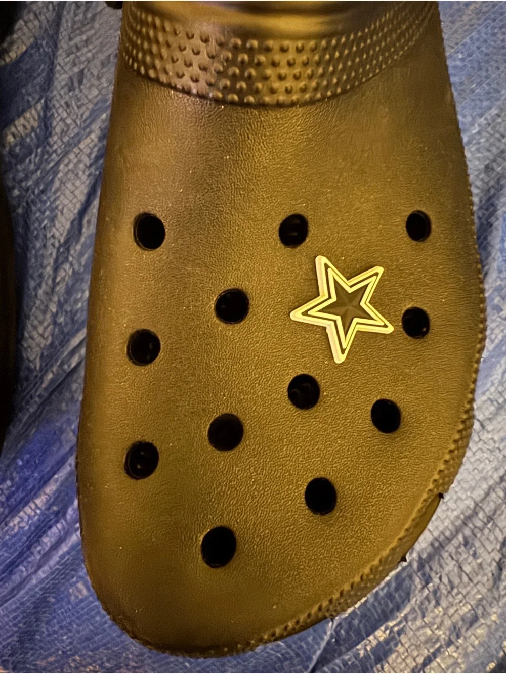 CROCS Mens Black Clogs with Chicago Bulls and Dallas Cowboy Logos